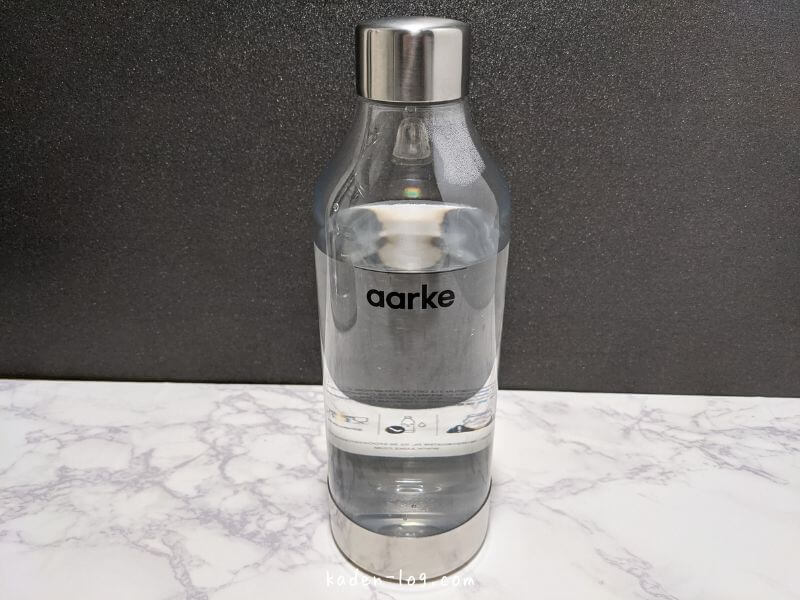 aarke carbonator II（アールケ カーボネーター2）のボトルはシンプルでおしゃれ
