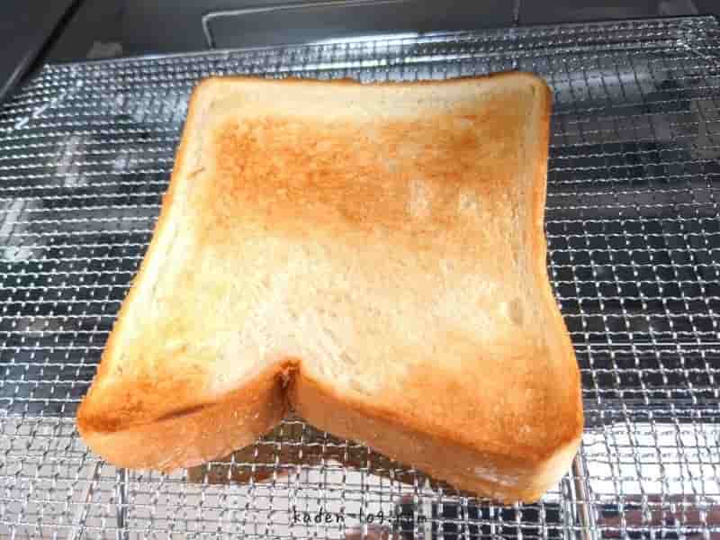 アラジン グラファイトトースターは1度に4枚の食パンをまとめて短時間で焼ける