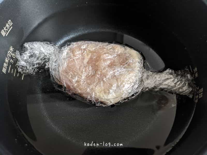 アイリスオーヤマ電気圧力鍋で鶏むね肉から鶏ハムを作る