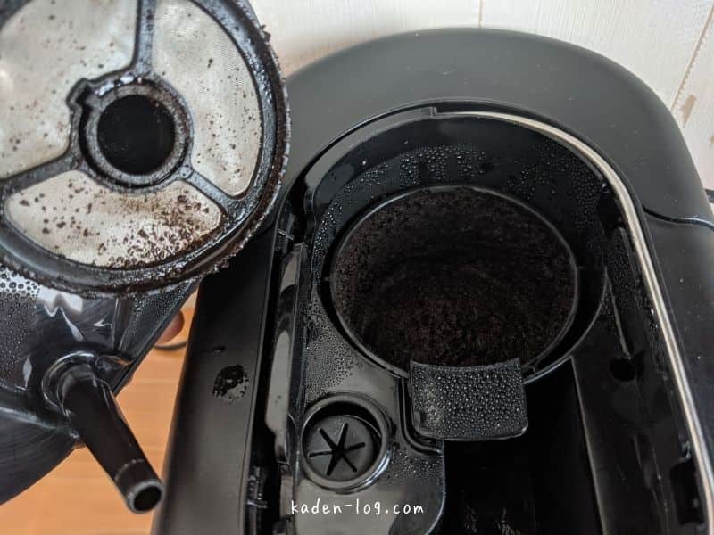 siroca（シロカ）のコーヒーメーカー カフェばこのパーツを外して掃除する