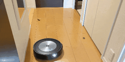 iRobot ルンバj7+(plus)はペットの糞をキレイに避けて掃除できる