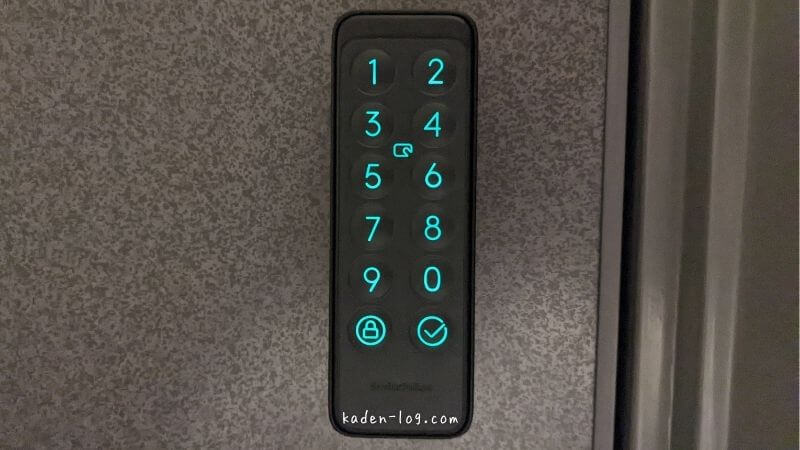 SwitchBot（スイッチボット）キーパッドはライトアップされて夜間も使いやすい